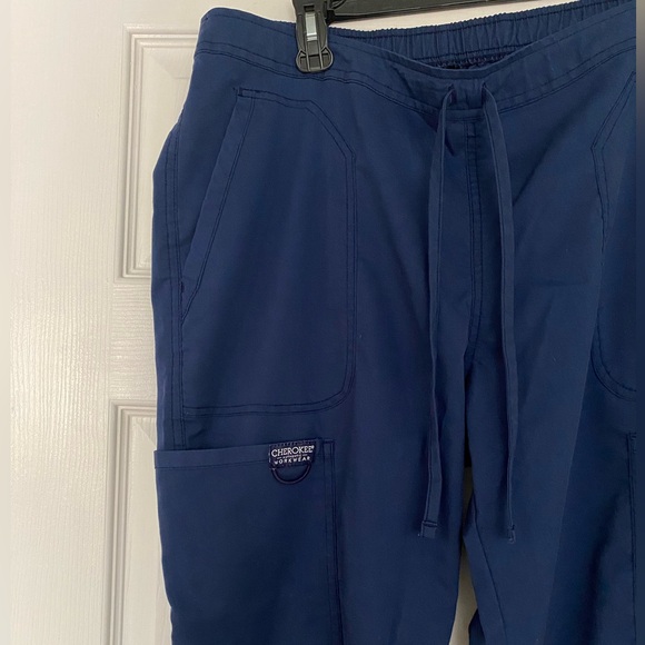 2 pairs Medium Tall Navy scrub pants - Picture 5 of 11